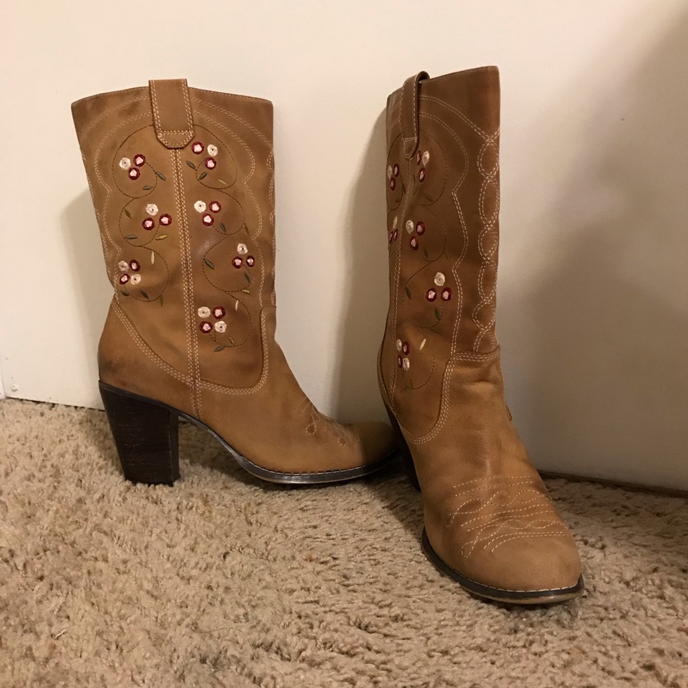 Brown floral cowboy boots
